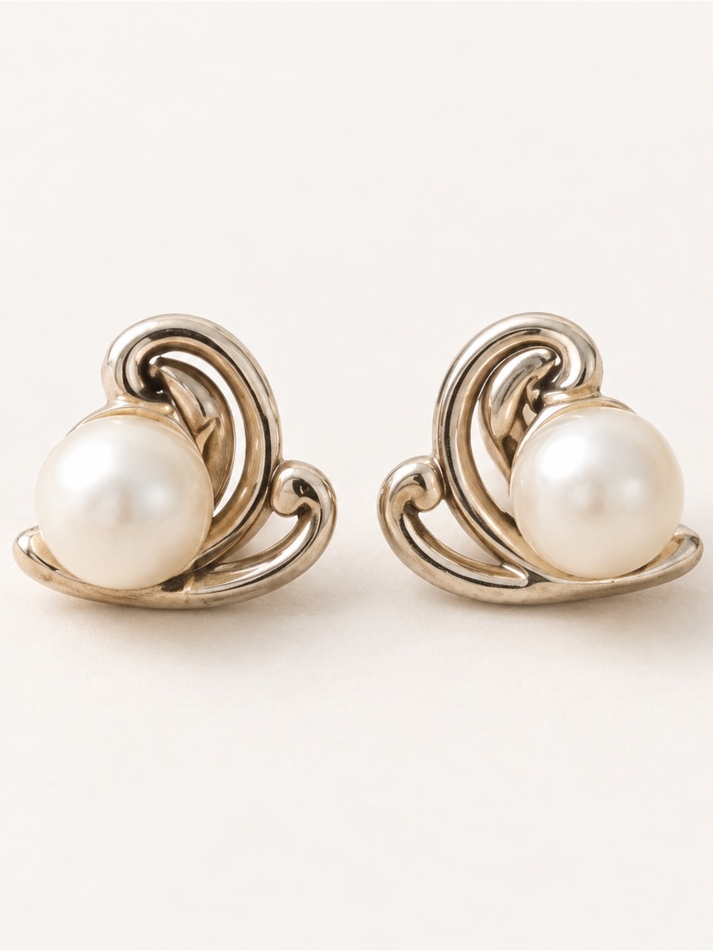 Vintage Gold Tone Swirl Pearl Stud Earrings
